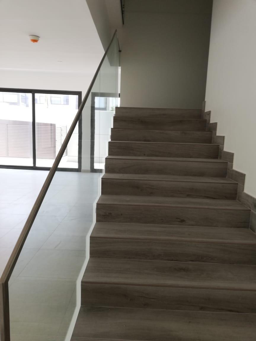 Modern Villa for Rent in Abu Dhabi | Prime Location, Spacious Living