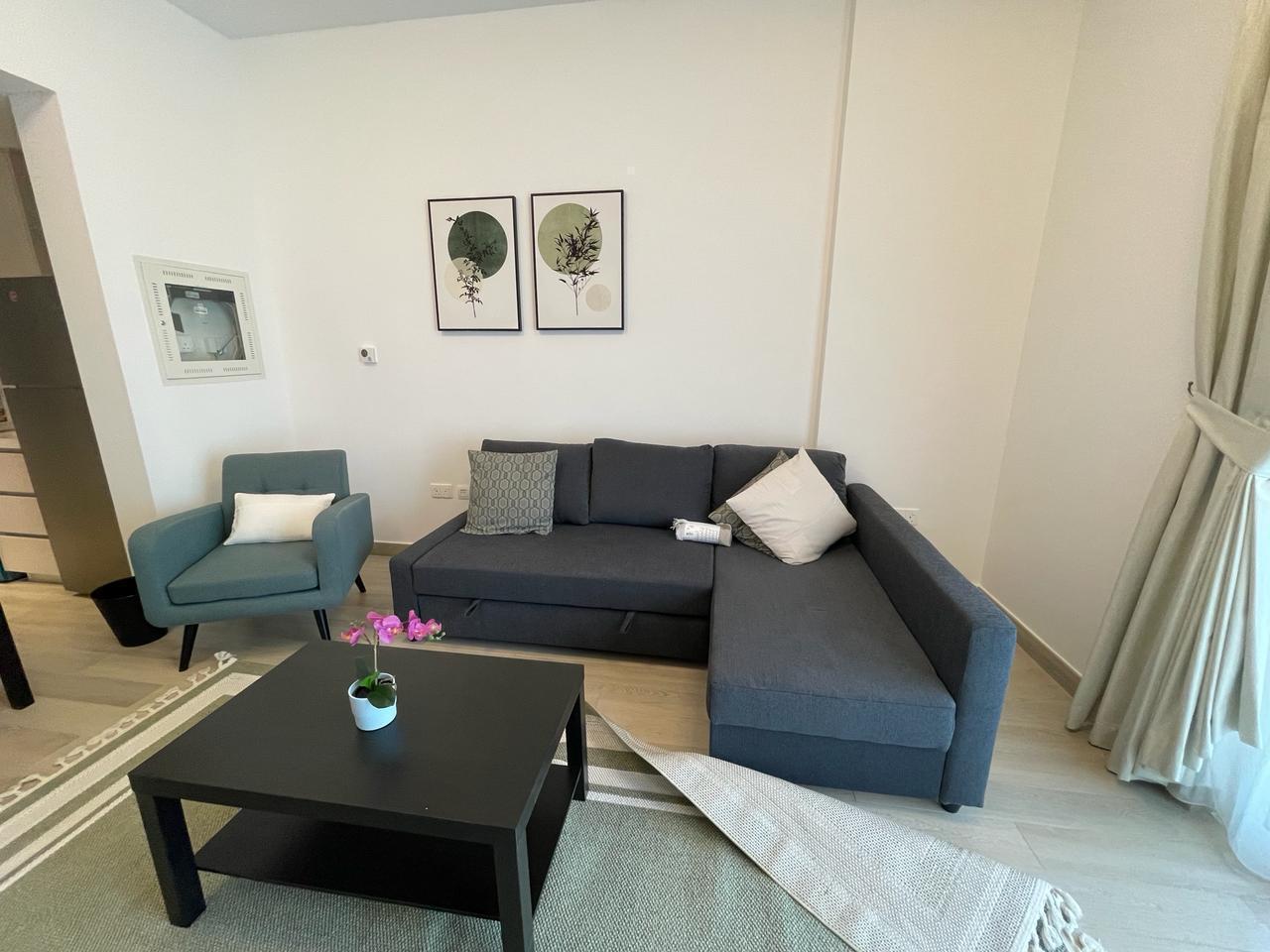 Furnished | MID Floor | Spectacular Views