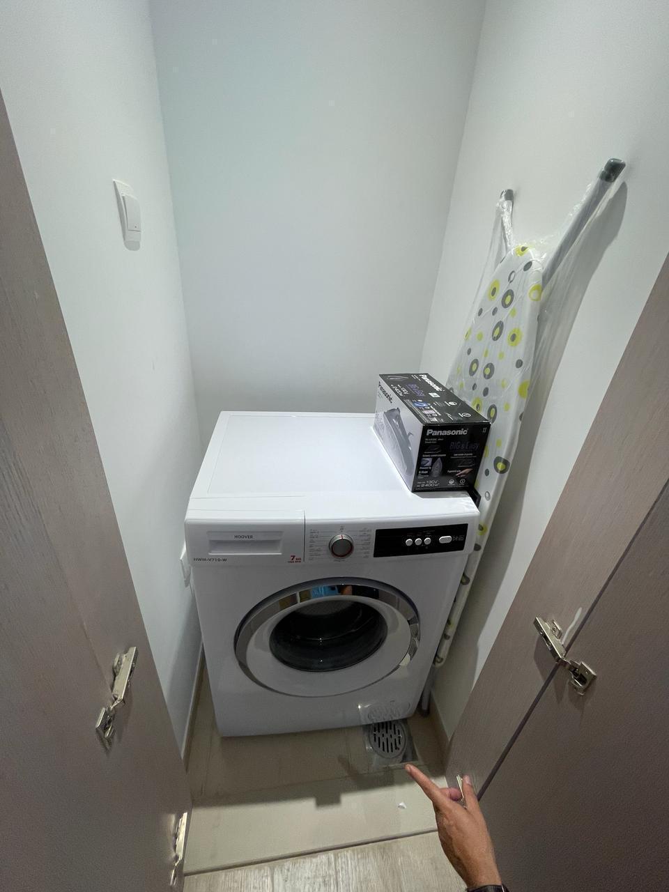 Furnished | MID Floor | Spectacular Views